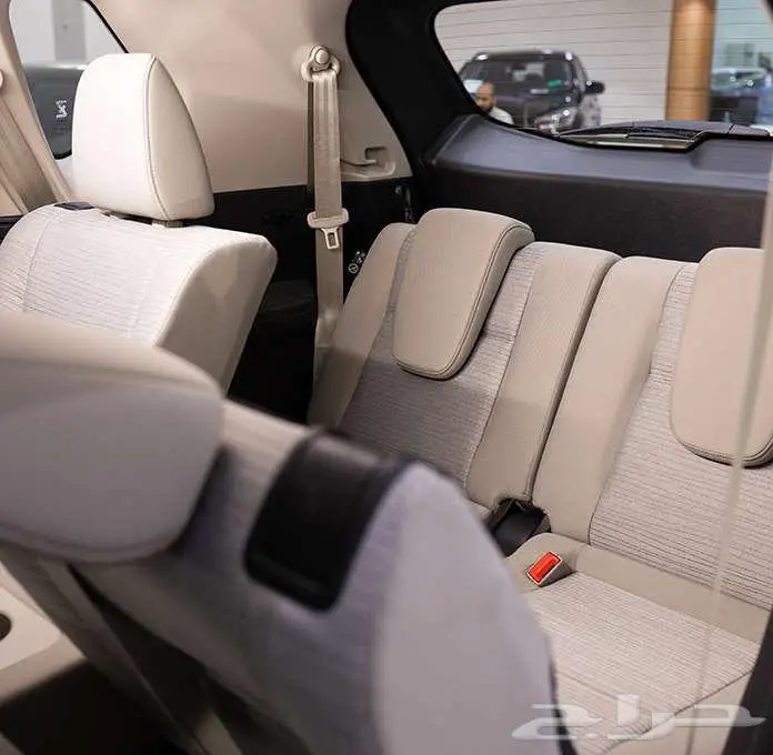 نيسان اكس تريل دبل 5 راكب وبدون دبل 7 راكب 2025 41