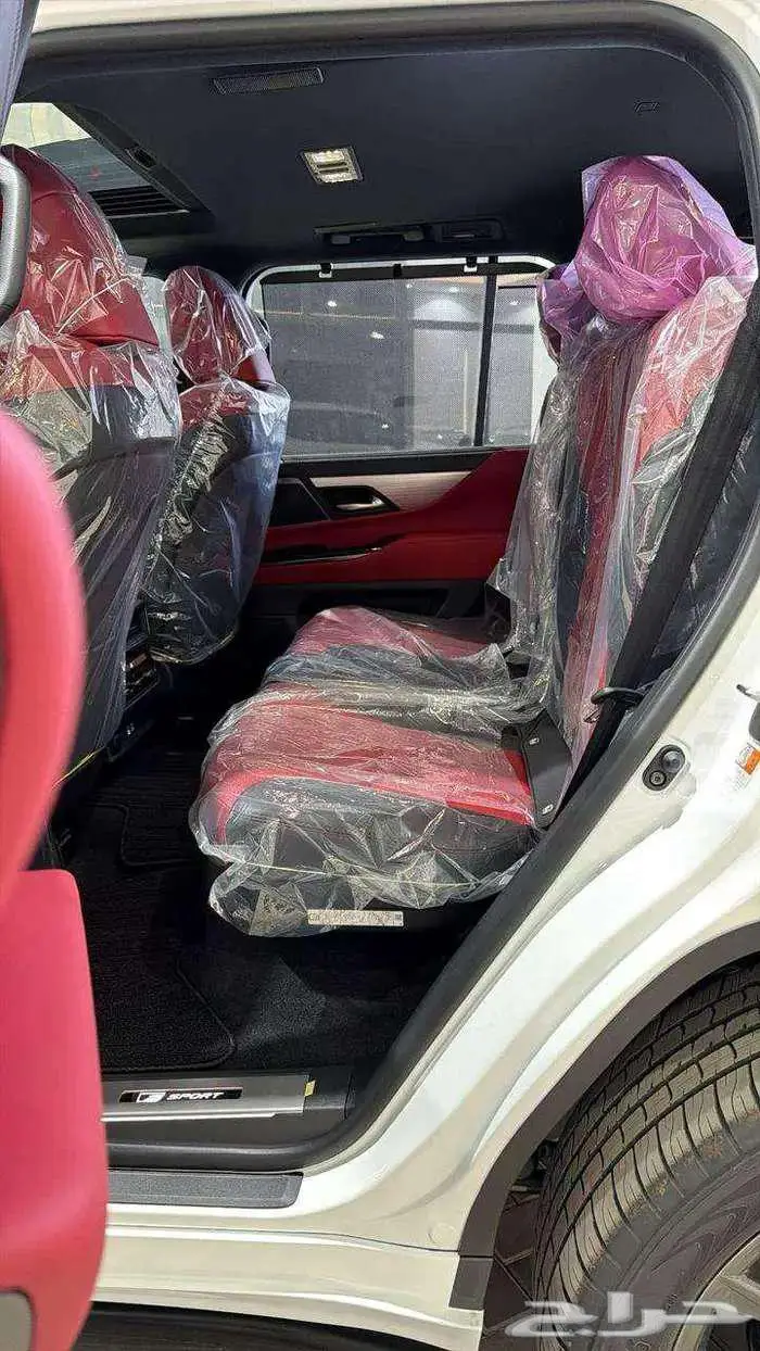 لكزس اف سبورت قطري 2026 3