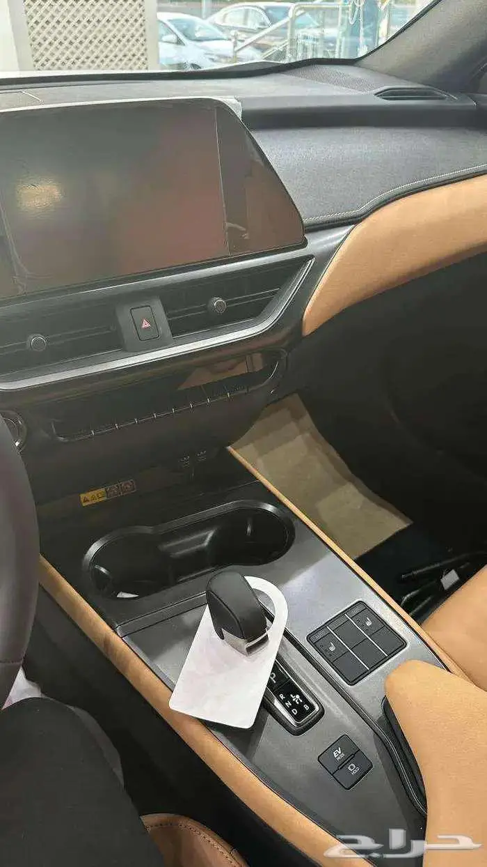 لكزس UX AH 300 هايبرد 2024 7
