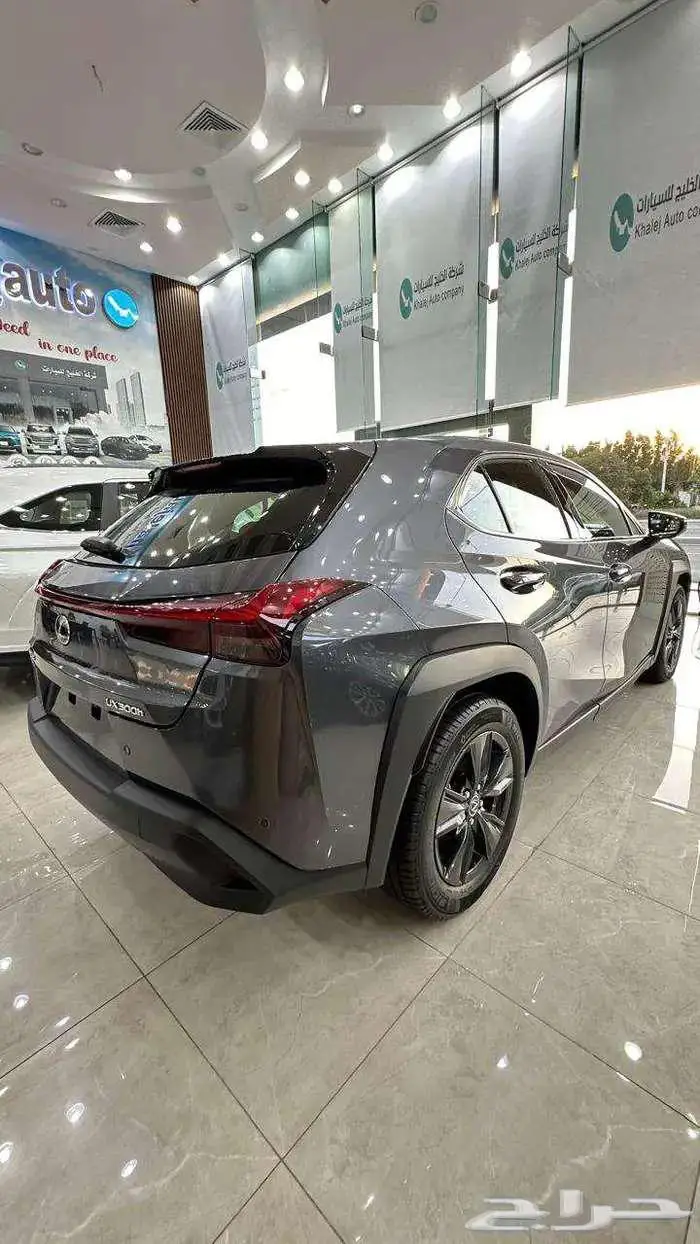 لكزس UX AH 300 هايبرد 2024 4