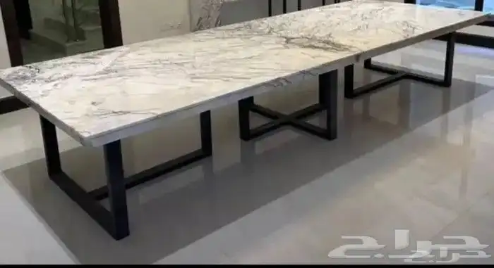 ونفصل لك طاولات مكاتب وطاولات طعام ومغاسل ومطابخ حسب الطلب 3