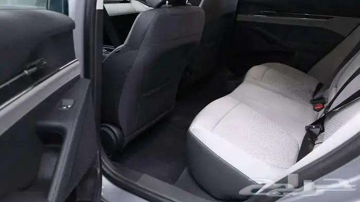 فورد تورس موديل 2025 أمبيانتي وترند 7