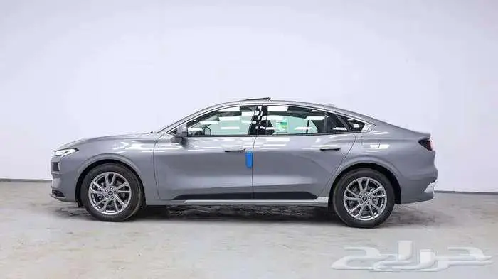 فورد تورس موديل 2025 أمبيانتي وترند 2