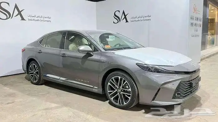 تويوتا كامري LE هايبرد 2025 نقدا وتقسيط 2