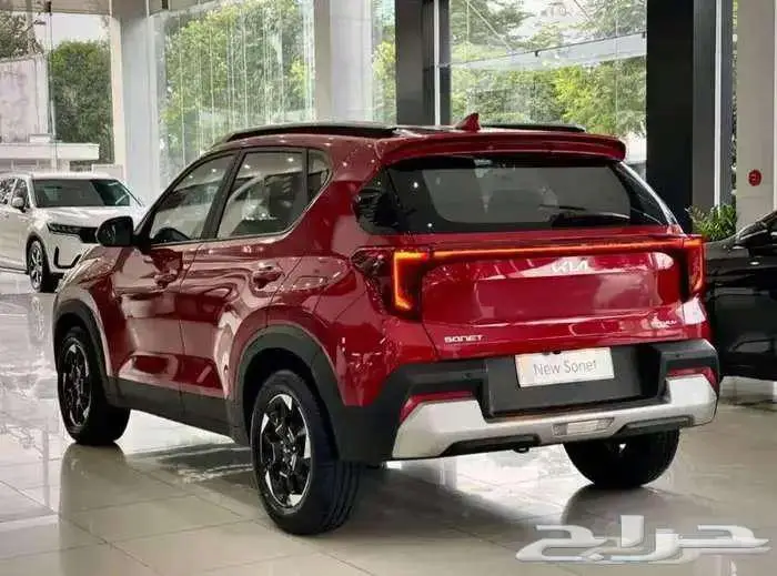 كيا سونت فل كامل فتحه سقف موديل 2024 3
