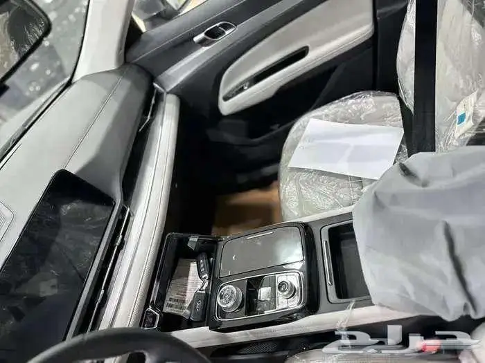 فورد تريتورى ترند 2026 10