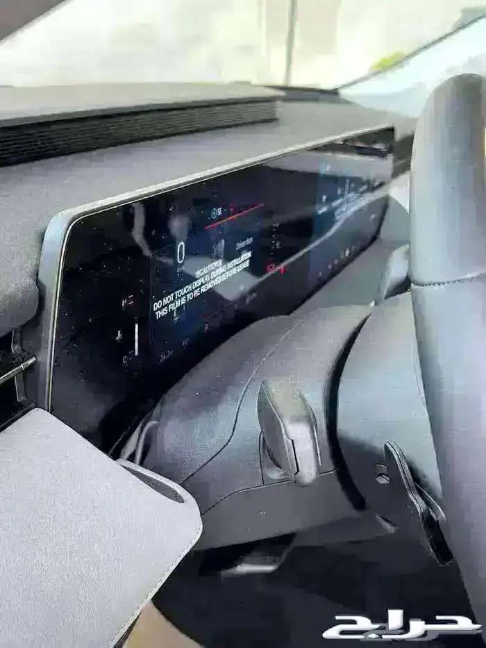 فورد تورس امبيانتي 2025 12