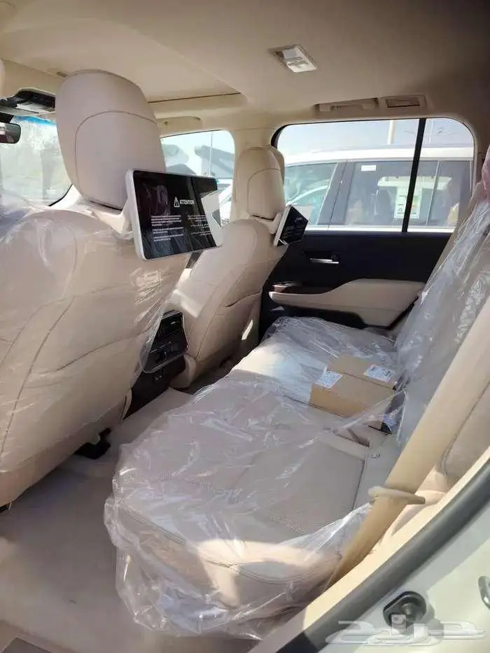 لاند كروزر GXRL4 الموديل2025 8