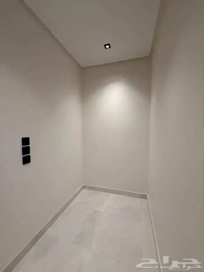 للبيع شقق ارضيه وارواف علويه تشطيب vipبحي الوسام 28