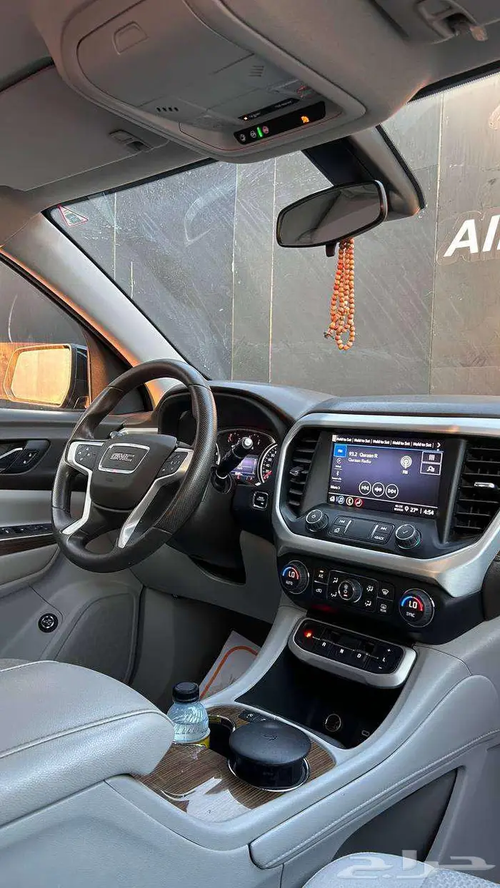 جي ام سي اكاديا 2023 مستعمل لدى شركة عبدالمجيد الخضر 13