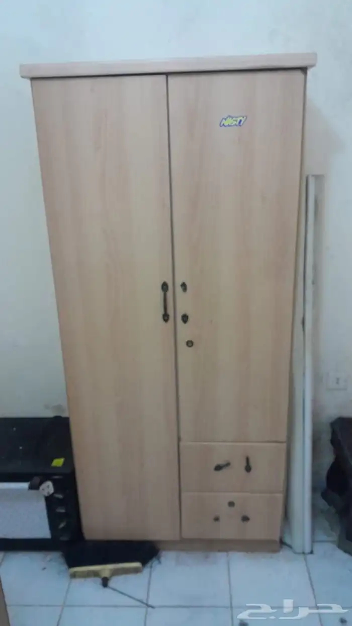 دولاب وسرير نفر ونص للبيع 0