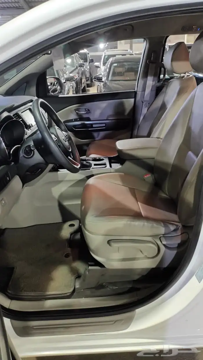 كيا كارنيفال ابيض 2020 ديزل بطاقة جمركية وارد كوريا 7