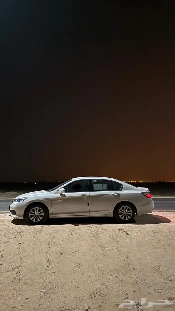 للبيع هوندا اكورد 2017 7