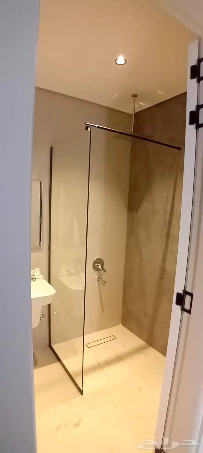 زجاج سيكريت درابزين السلم قزاز سيكوريت مكاتب زجاج وجهات زجاج 7