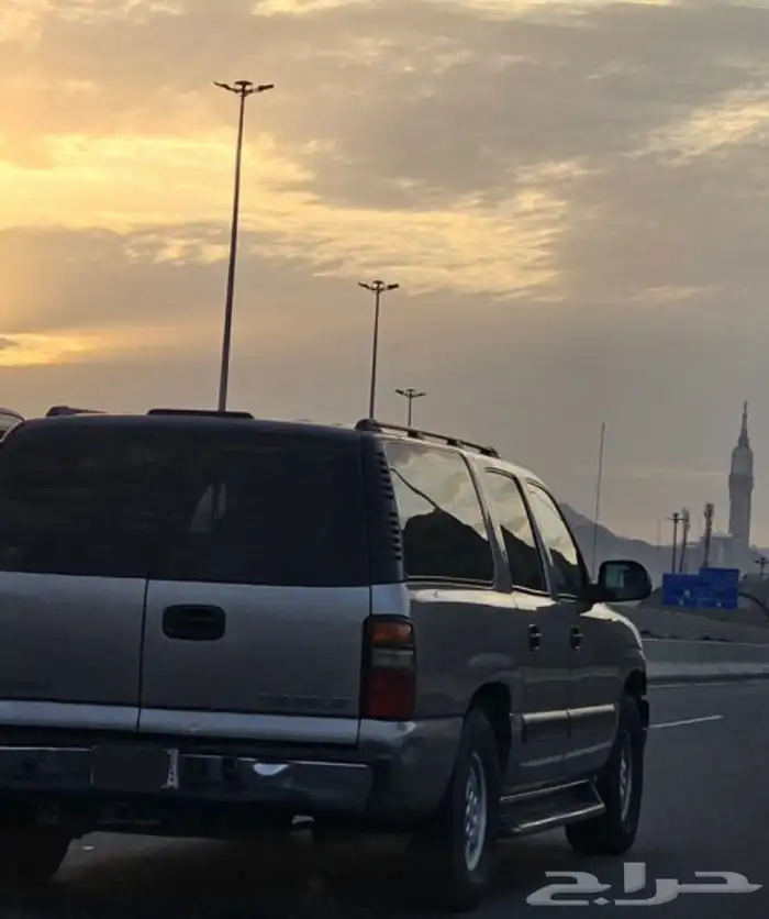 شيفروليه سوبربان 2003 أمريكي نظيف مستخدم واحد 2