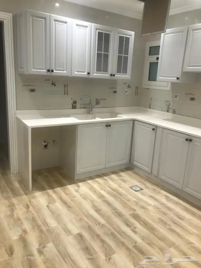 شقة راقية جدا  للإيجار السنوي 15