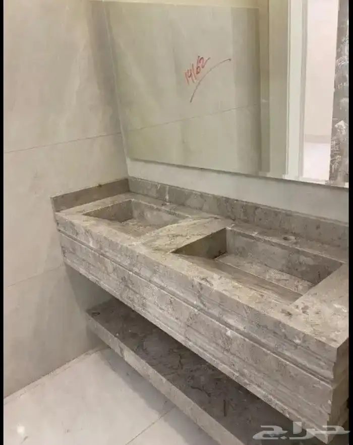 ونفصل لك طاولات مكاتب وطاولات طعام ومغاسل ومطابخ حسب الطلب 6