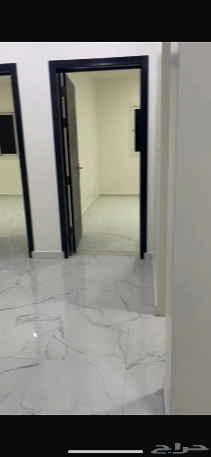 شقه للايجار حي الجنادريه 3