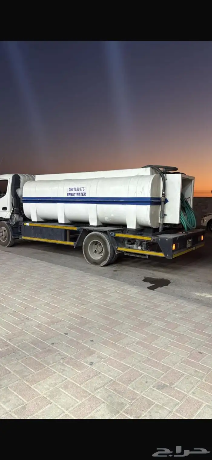 تنكر وايت ماء تويوتا موديل 2013 ديزل خزان فيبر نظيف 1