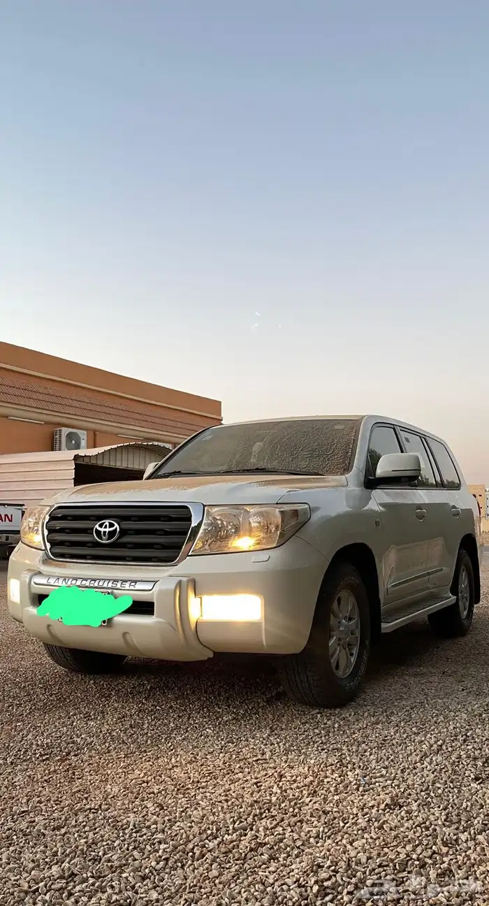 جيب لاندكروزر مفخرة موديل 2010 جديد قير عادي 0