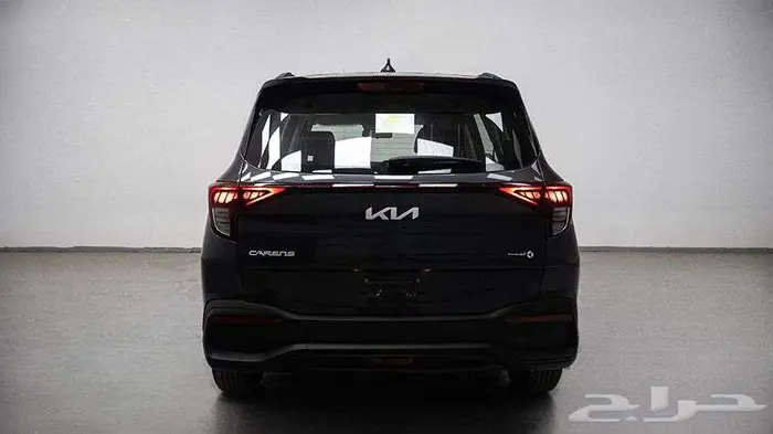 كيا كارينز مطور 2025 متوفر ستاندر 5