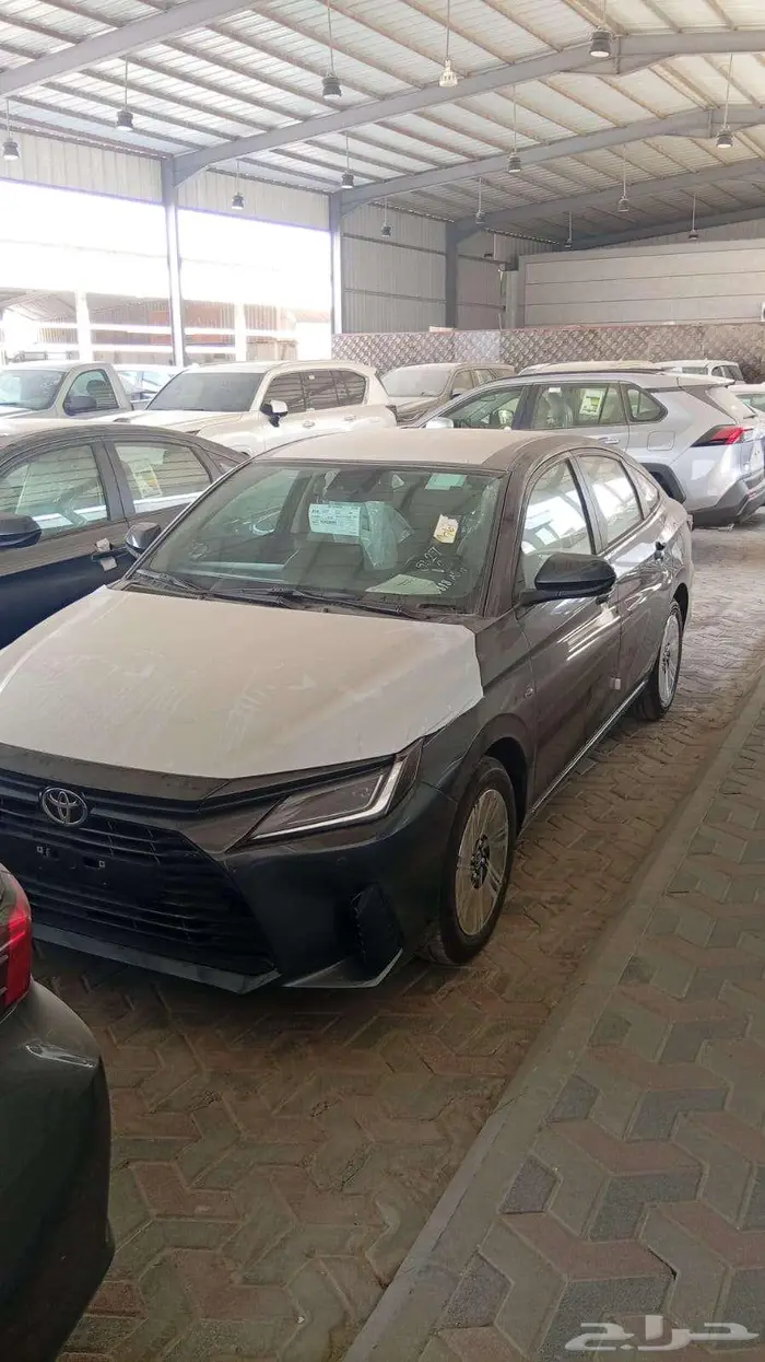 تويوتا يارس y.plus نص فل 2026 رمادى وفضى 0