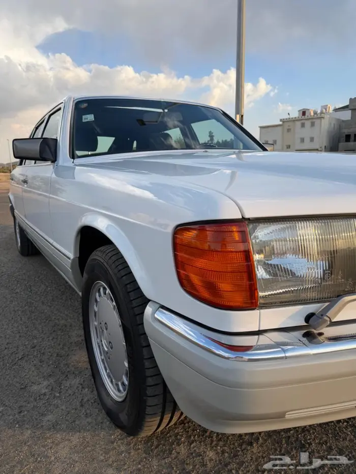 مرسيدس بنز 560 مخزن 2