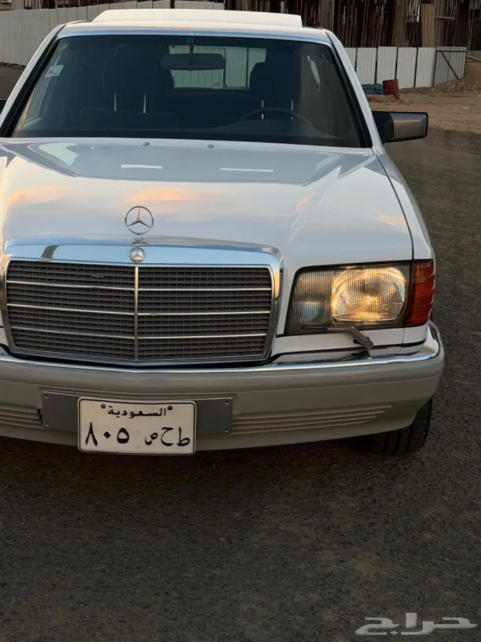 مرسيدس بنز 560 مخزن 0