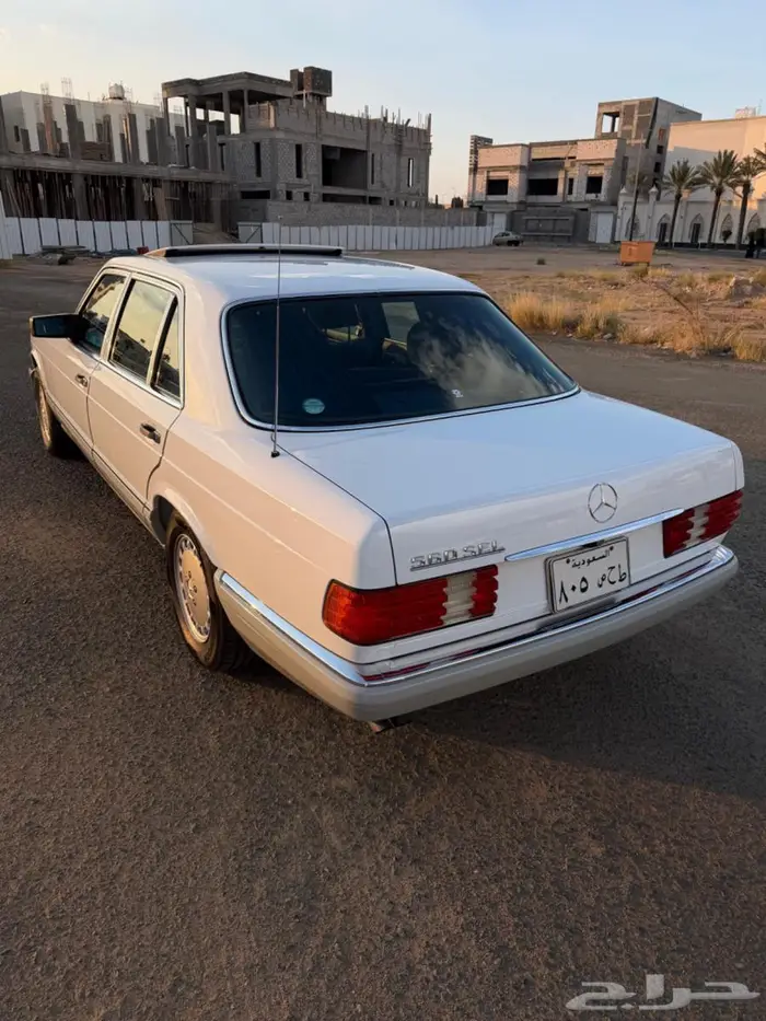 مرسيدس بنز 560 مخزن 15