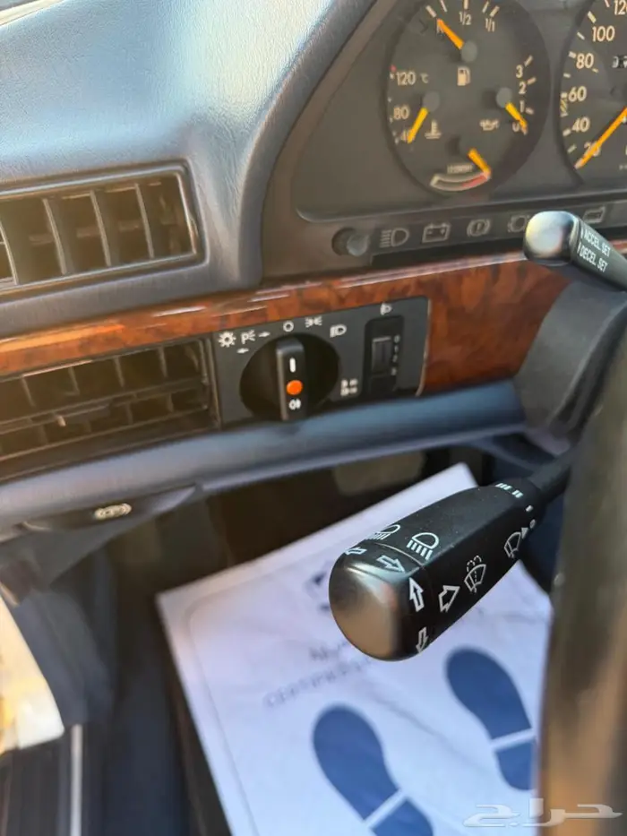 مرسيدس بنز 560 مخزن 18