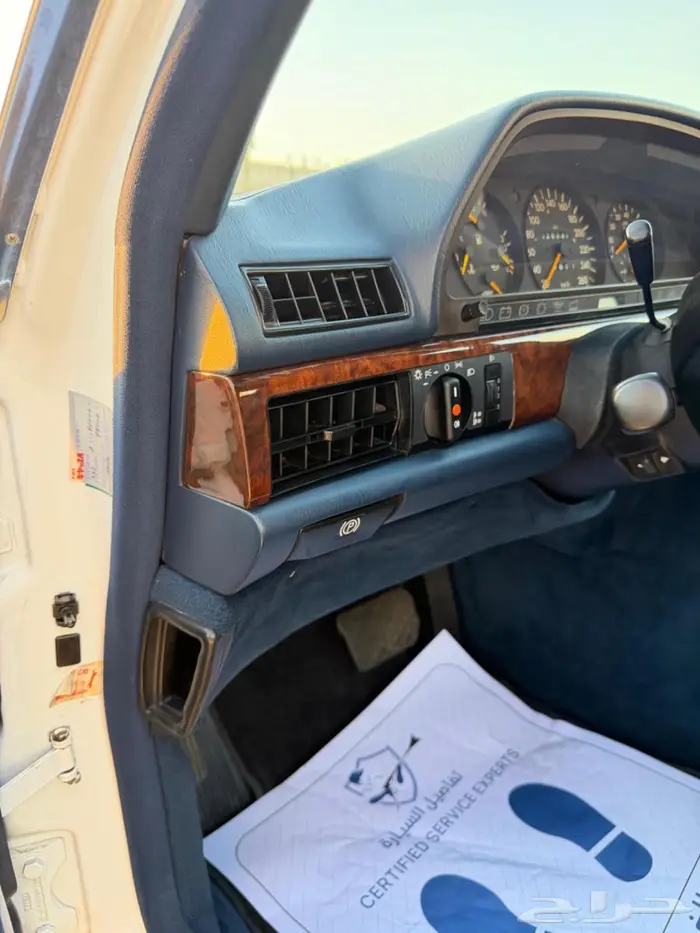 مرسيدس بنز 560 مخزن 17