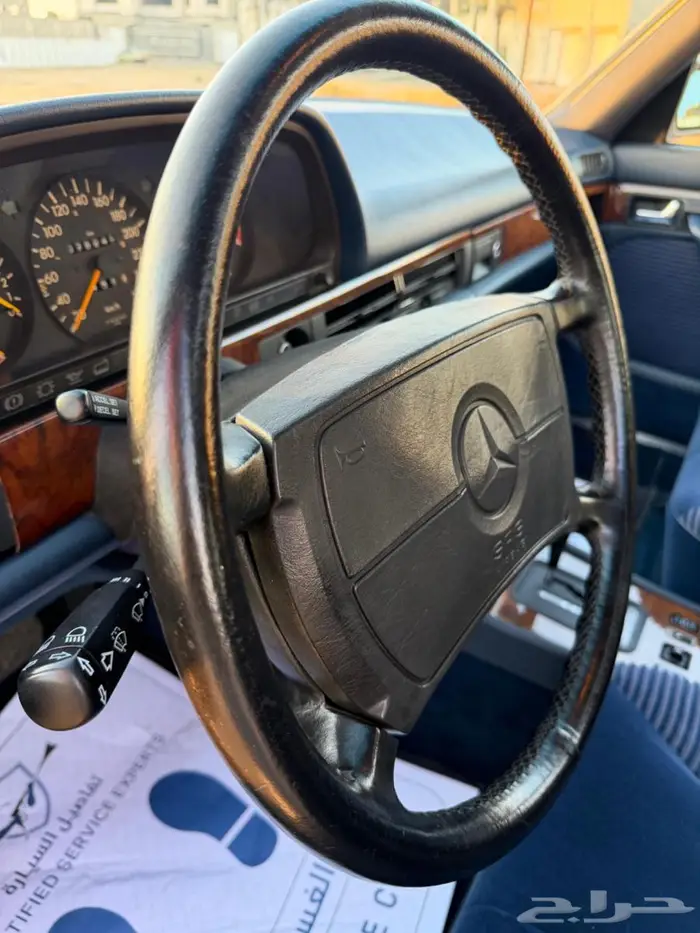 مرسيدس بنز 560 مخزن 20