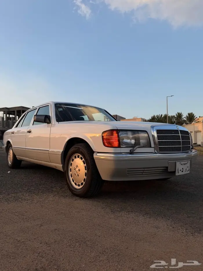 مرسيدس بنز 560 مخزن 39