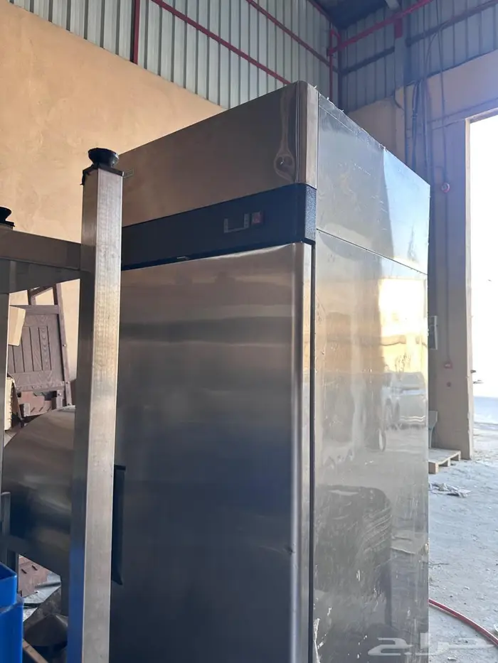 طاولات استيل واثاث و اجهزه 1