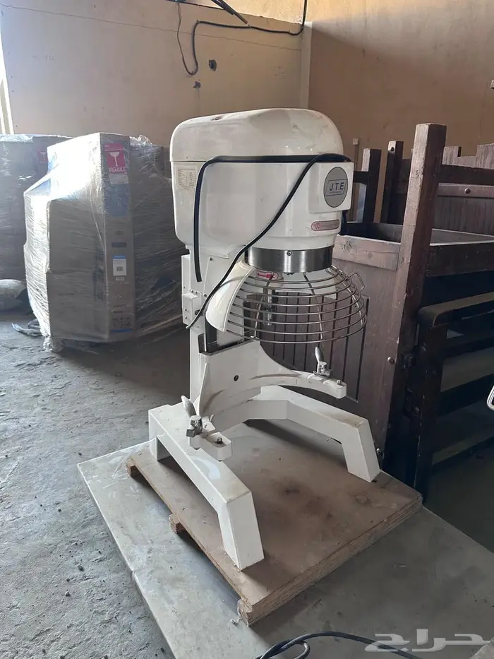 طاولات استيل واثاث و اجهزه 8