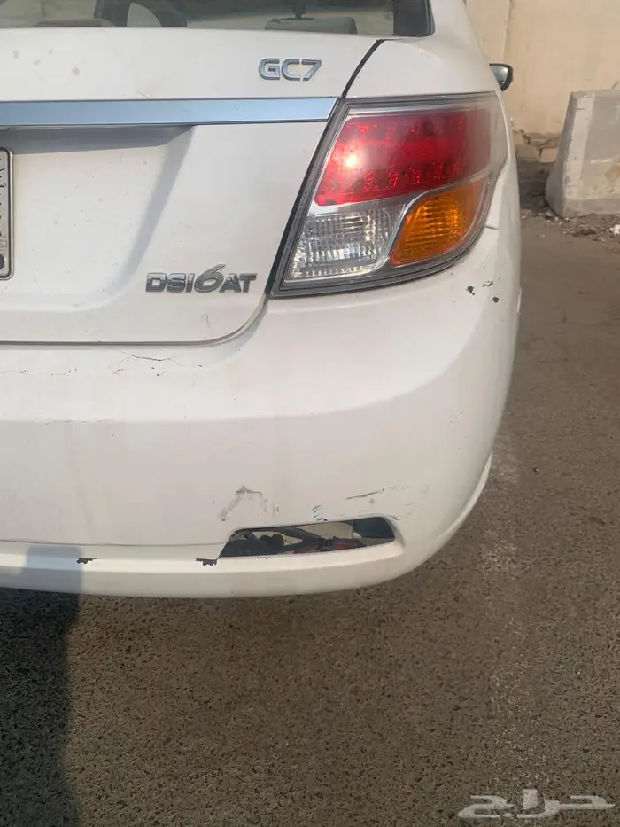 جيلي سيدان للبيع 5