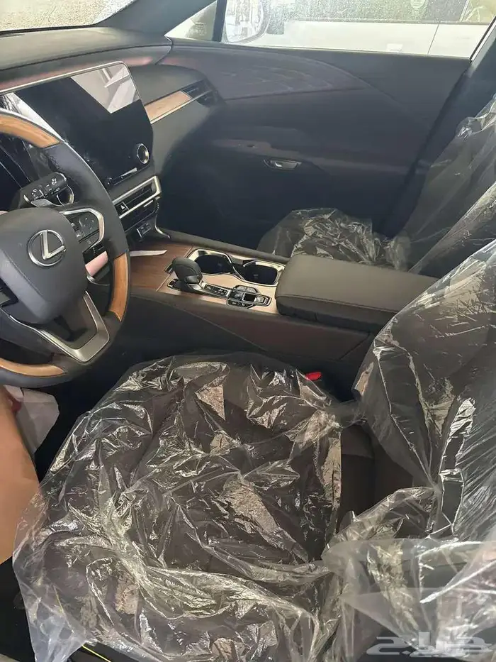 لكزس RX350 - BB موديل 2025 (عرض الجزيره 50 50 بدون ربح) 8