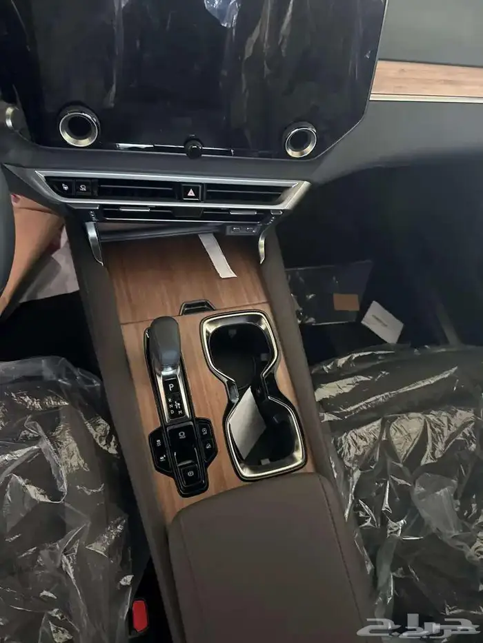 لكزس RX350 - BB موديل 2025 (عرض الجزيره 50 50 بدون ربح) 11