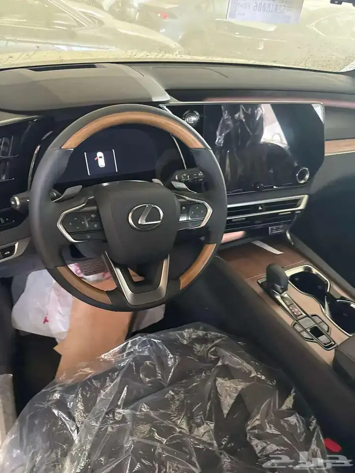 لكزس RX350 - BB موديل 2025 (عرض الجزيره 50 50 بدون ربح) 6
