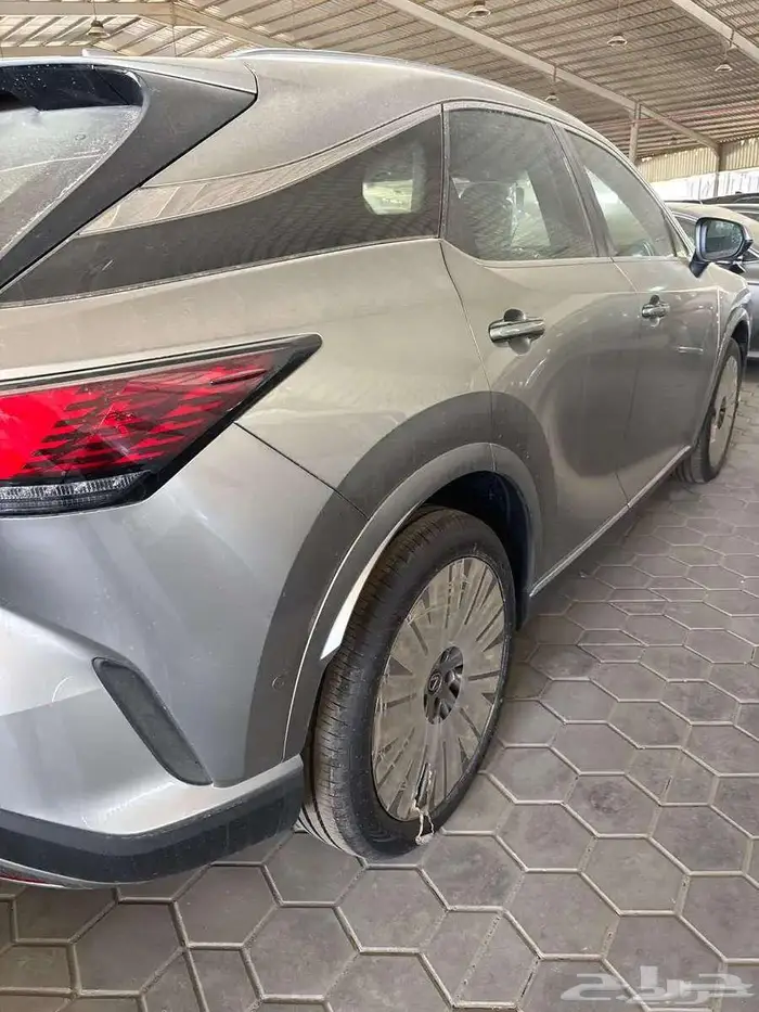 لكزس RX350 - BB موديل 2025 (عرض الجزيره 50 50 بدون ربح) 3