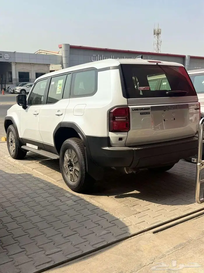 تويوتا برادو TXL1 موديل 2025 3