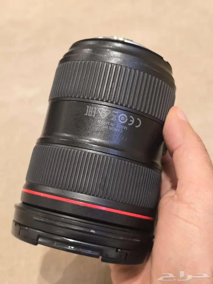 عدسة كانون 24-70 2.8 6