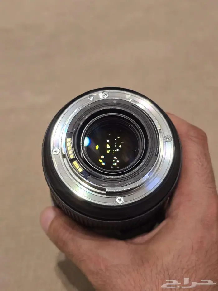 عدسة كانون 24-70 2.8 7