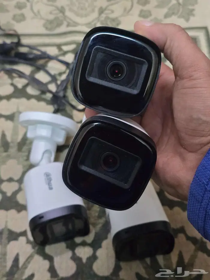 كاميرات مراقبة 9