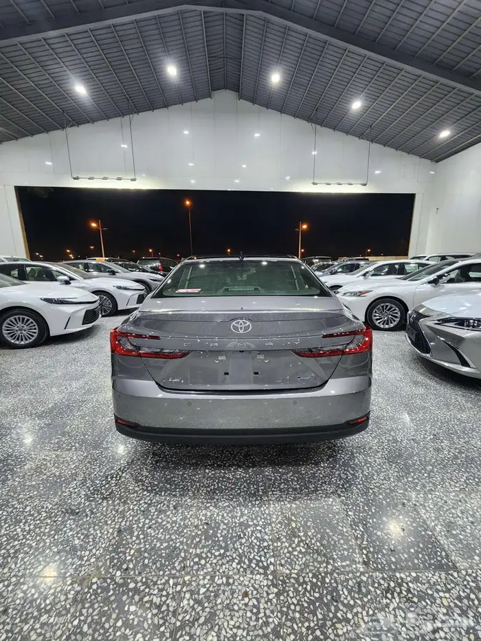 كامري LE هايبرد 2025 السعر 120750 4