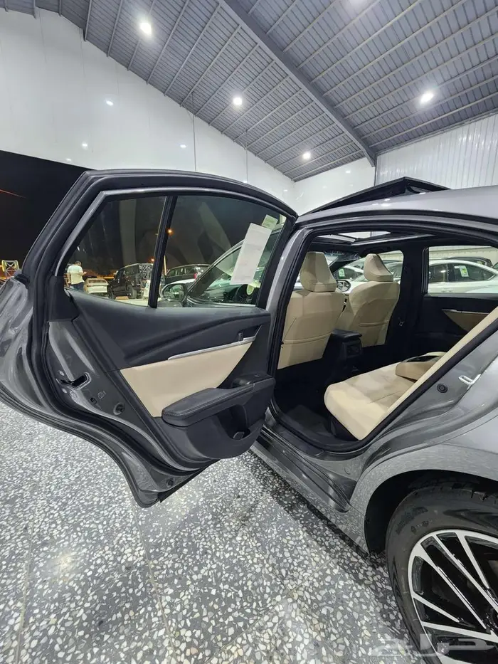 كامري LE هايبرد 2025 السعر 120750 12