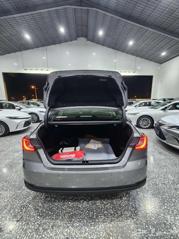 كامري LE هايبرد 2025 السعر 120750 16