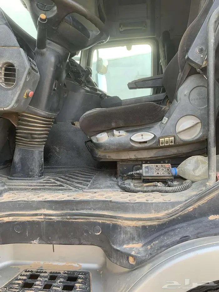 سياره مرسيدس اكتروس 2008 7