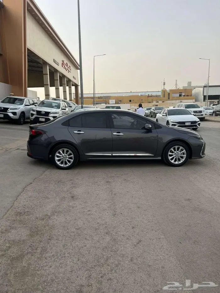 تويوتا كورولا موديل 2024- معرض خلف للسيارات 4