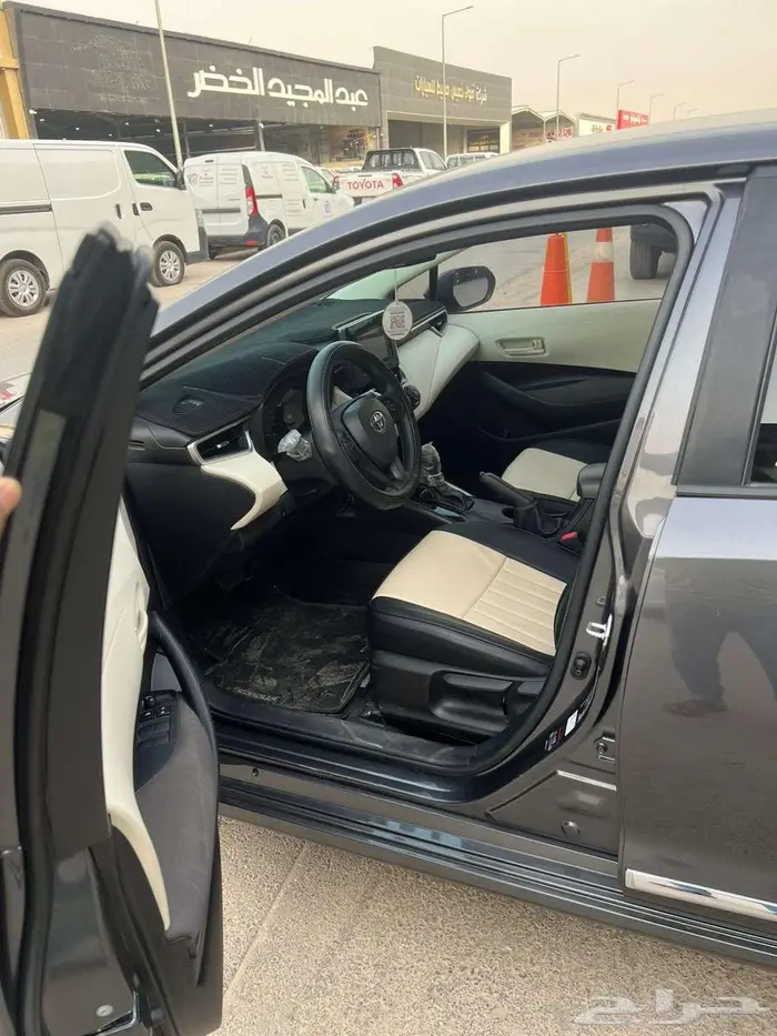 تويوتا كورولا موديل 2024- معرض خلف للسيارات 8